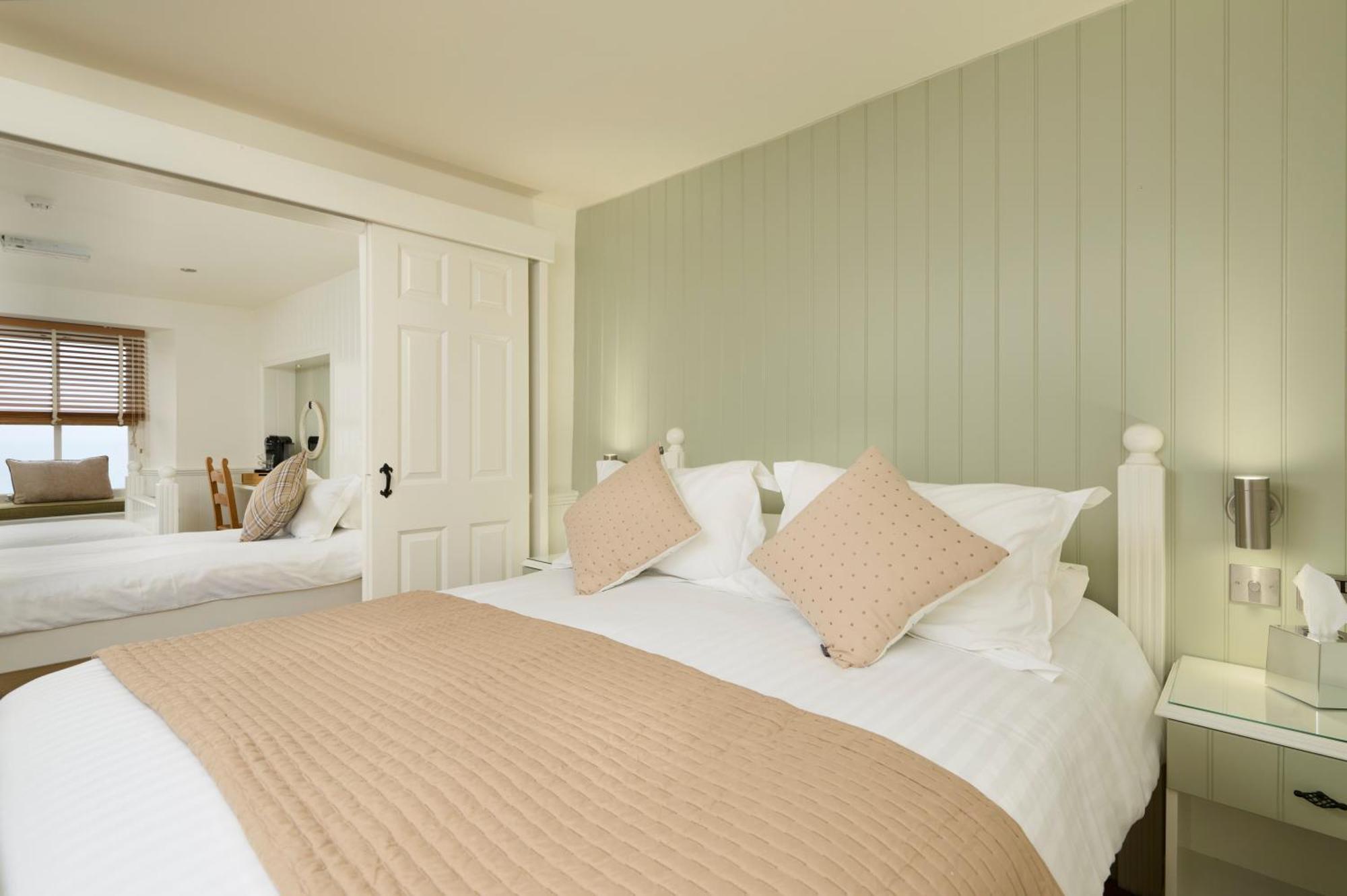 The Cricket Inn Beesands Экстерьер фото