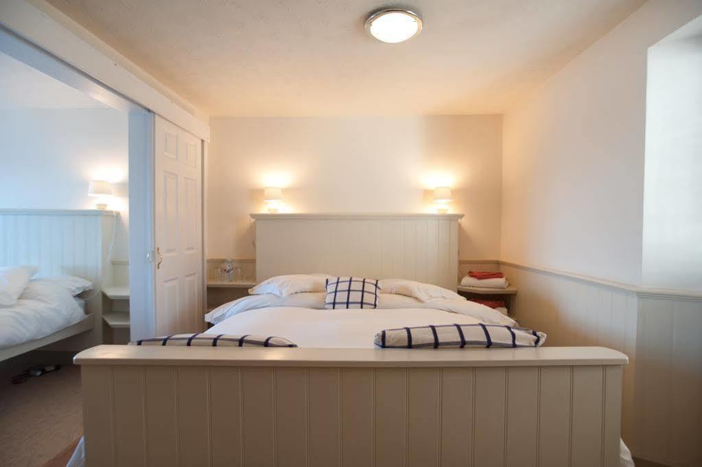 The Cricket Inn Beesands Экстерьер фото